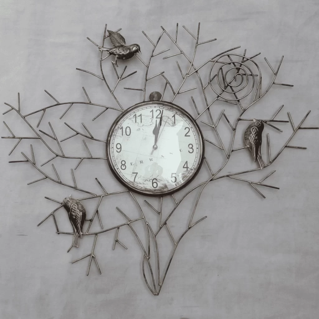 Antique Style Brass Clock for Elegant Walls
