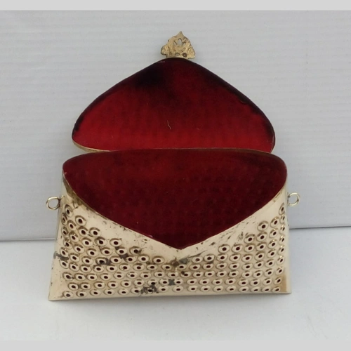 Ethnic Royal Metal Handbag for Royal-Themed and Traditional Events